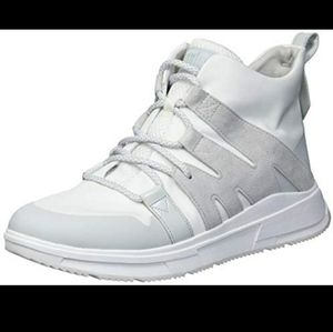 BNIB FitFlop Carita High Top Sneaker in Urban White size 9M